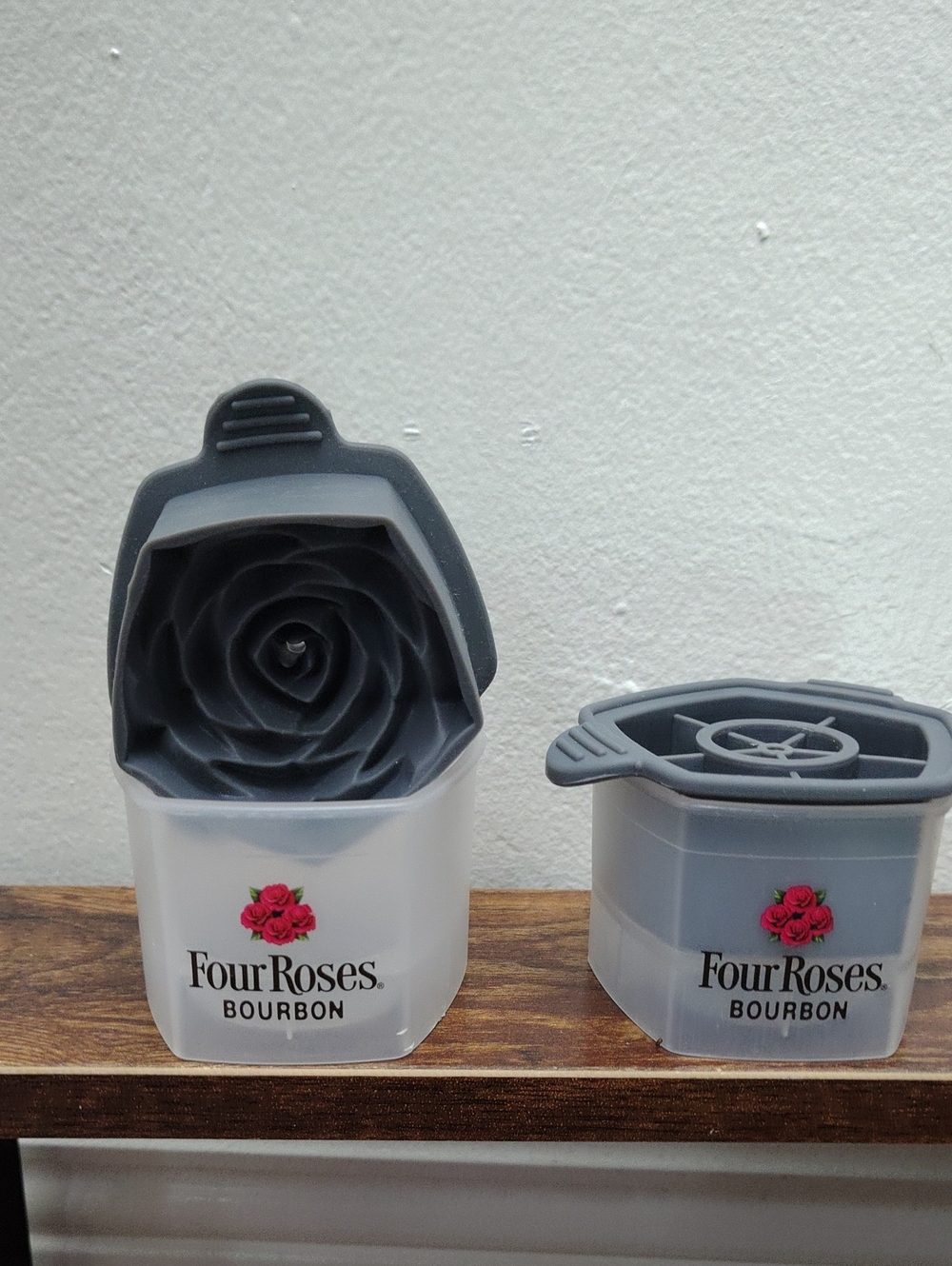 2 Four Roses Bourbon Rose Ice Cube Mold Gray Silicone Flower Ice Molds For Drink